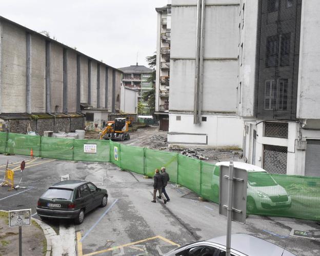 Comienzan las obras de reurbanización en Gernikako Arbola