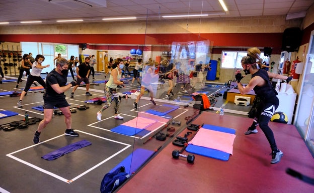Los gimnasios se adaptan a las restricciones tras perder un 30% de socios
