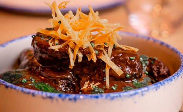 Receta de cazuela de carrillera de ternera de Enrique Fleischmann