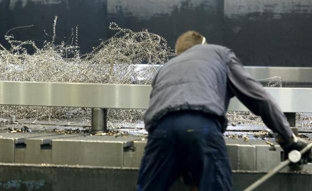 Euskadi camina ya por la senda de la recuperación con la vista fija en las vacunas