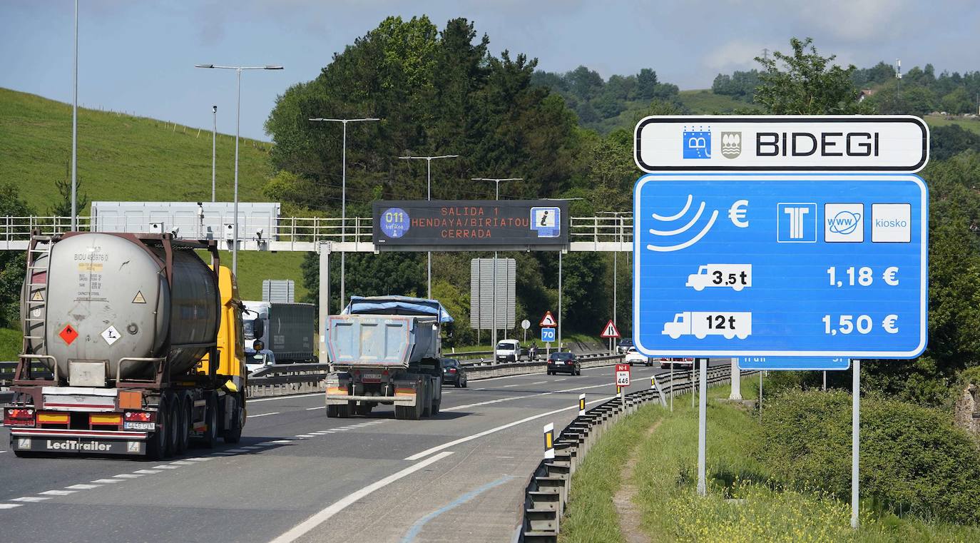 Los transportistas reclaman a la Diputación que devuelva el dinero de los peajes