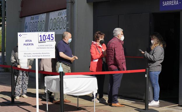 Donostia, a punto de abandonar el escenario de mayor riesgo