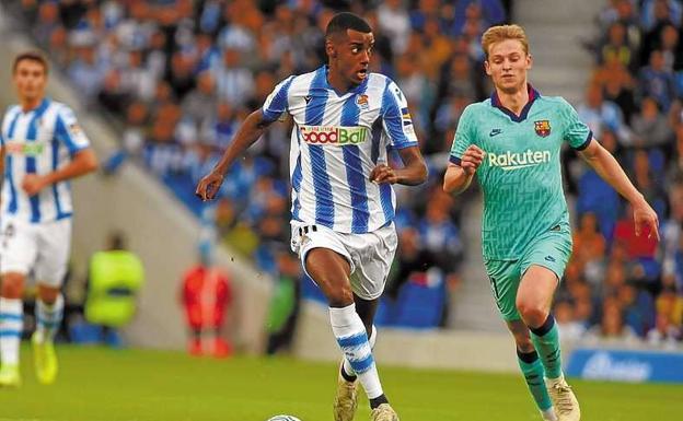 Apuntan a un interés de Roma y Barça en Alexander Isak