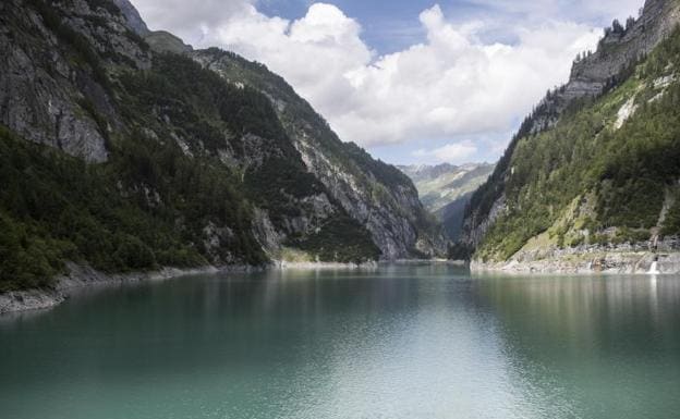 Localizado el cadáver del barranquista navarro desaparecido en agosto en Suiza