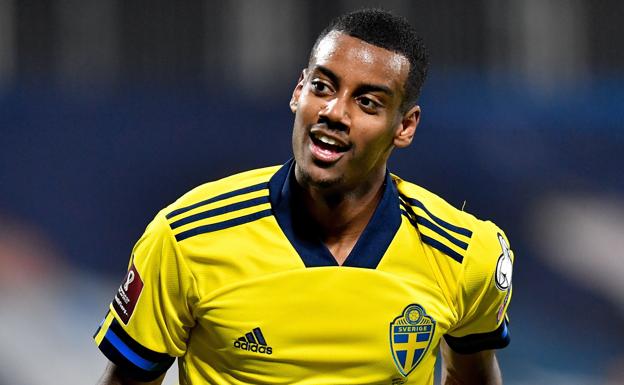 Alexander Isak liderará a Suecia en la Eurocopa ante la baja de Zlatan Ibrahimovic