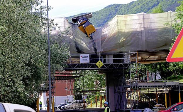Susto en las obras de las pantallas antirruido en Elgoibar