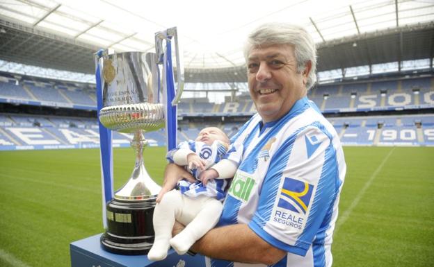 «Fui aitona el día que la Real Sociedad ganó la Copa»