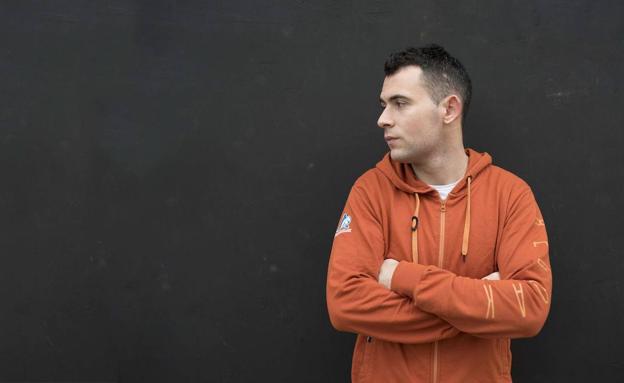 Erik Jaka: «En los cuatro o cinco últimos tantos ni veía la pelota»