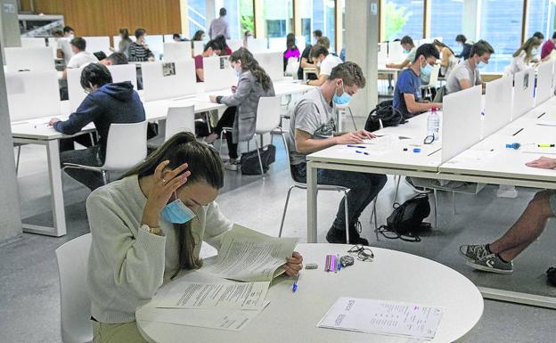 Los alumnos vascos podrán aprobar Bachiller con un suspenso y el aval de docentes