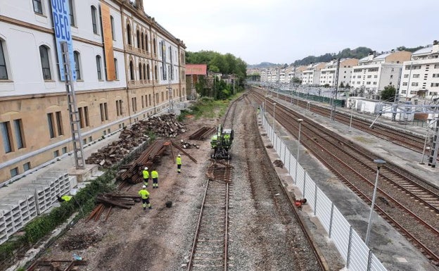 El próximo martes se cerrará el paso superior de la estación de Atotxa