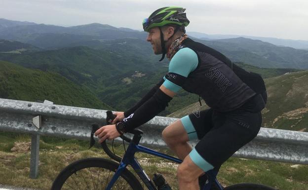 Illarramendi recupera la sonrisa sobre la bici