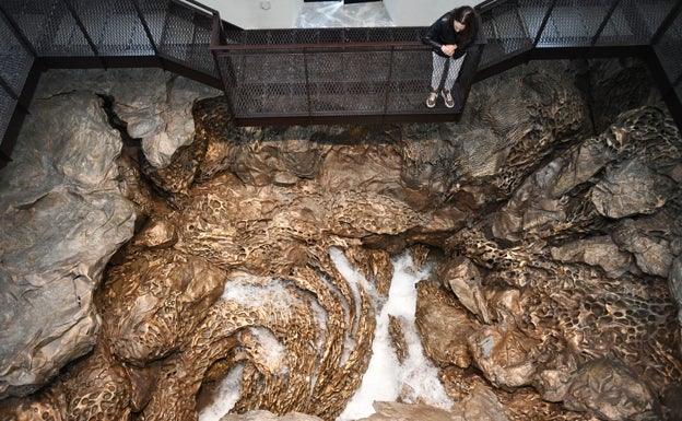 A solas en la casa del faro: el azar y la isla