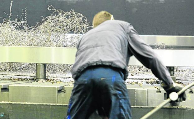 La industria fue el sector que tiró de la economía vasca en el primer trimestre