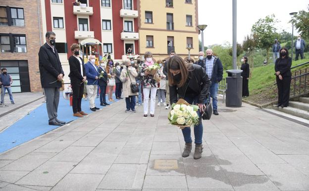 Donostia homenajea por primera vez a María José Bravo, violada y asesinada por el Batallón Vasco español hace 41 años