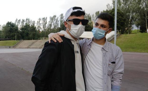 «Estoy algo mejor física y mentalmente», asegura Ekain tras recibir una paliza en Basauri de un grupo de jóvenes que le gritó «maricón de mierda»