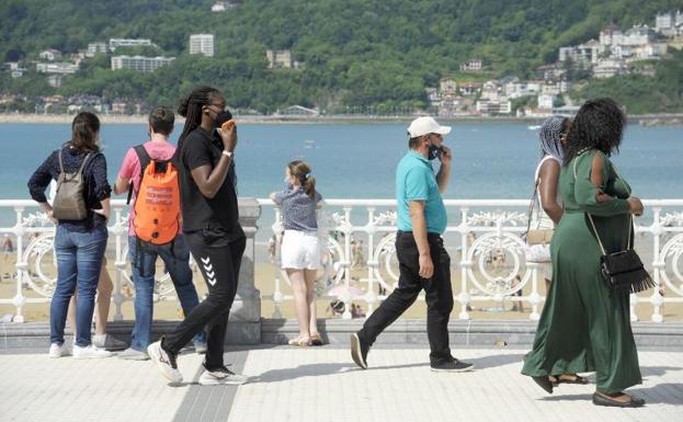 La tasa acumulada de Gipuzkoa baja de los 200 casos por primera vez desde el 18 de marzo