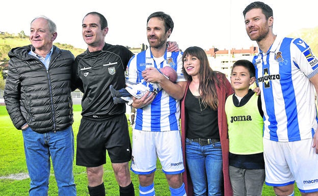 Mikel y Xabi Alonso vuelven a juntarse