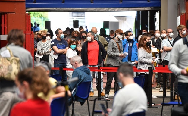 Euskadi logrará la inmunidad de rebaño en 40 días si vacuna al ritmo de esta semana