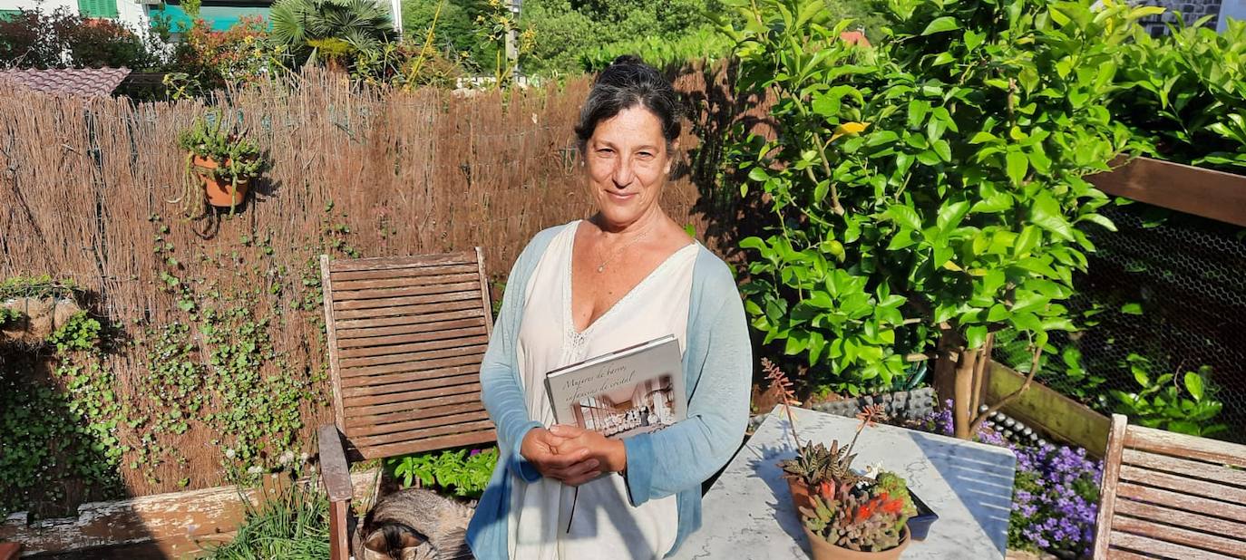 «La sociedad aislaba a las mujeres que concebían de forma 'ilegitima'»