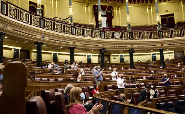 El Congreso inicia la despenalización de las injurias a la Corona