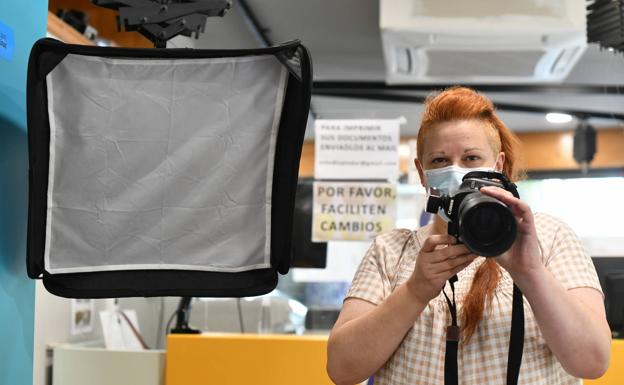 DNI digital, ruina de los estudios de fotografía