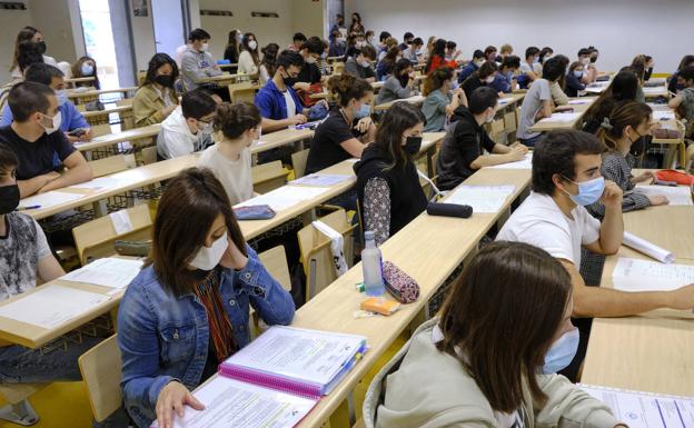 El 98,35% de los alumnos ha aprobado el examen de acceso a la universidad en Euskadi