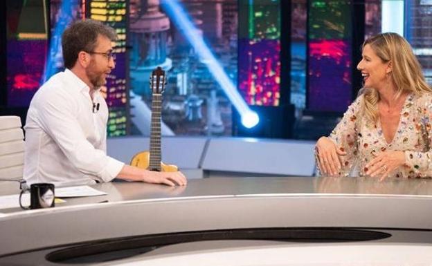 Anne Igartiburu cuenta en 'El Hormiguero' cómo fue trabajar con Ana Obregón en las campanadas