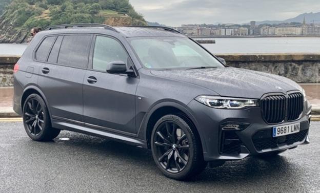 Probamos el X7 Dark Shadow Edition, con 500 SUV fabricados y 10 están en España