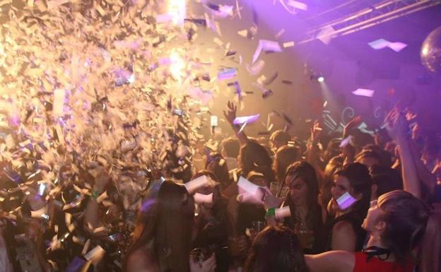 Las discotecas de Iparralde abrirán sus puertas el 9 de julio, y sin mascarillas