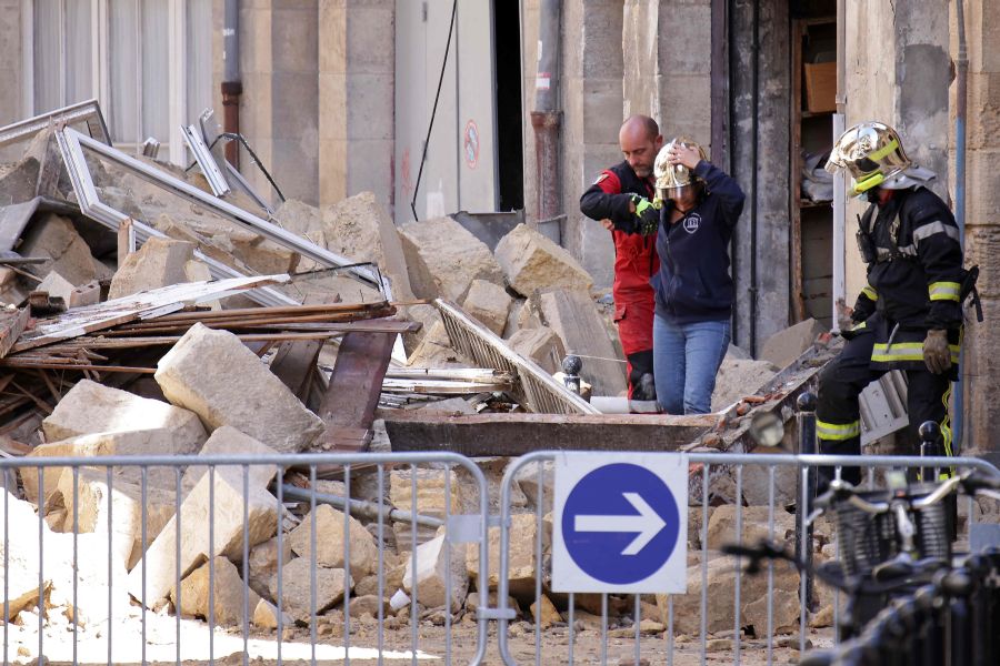 Tres heridos tras el derrumbamiento de dos edificios del centro de Burdeos