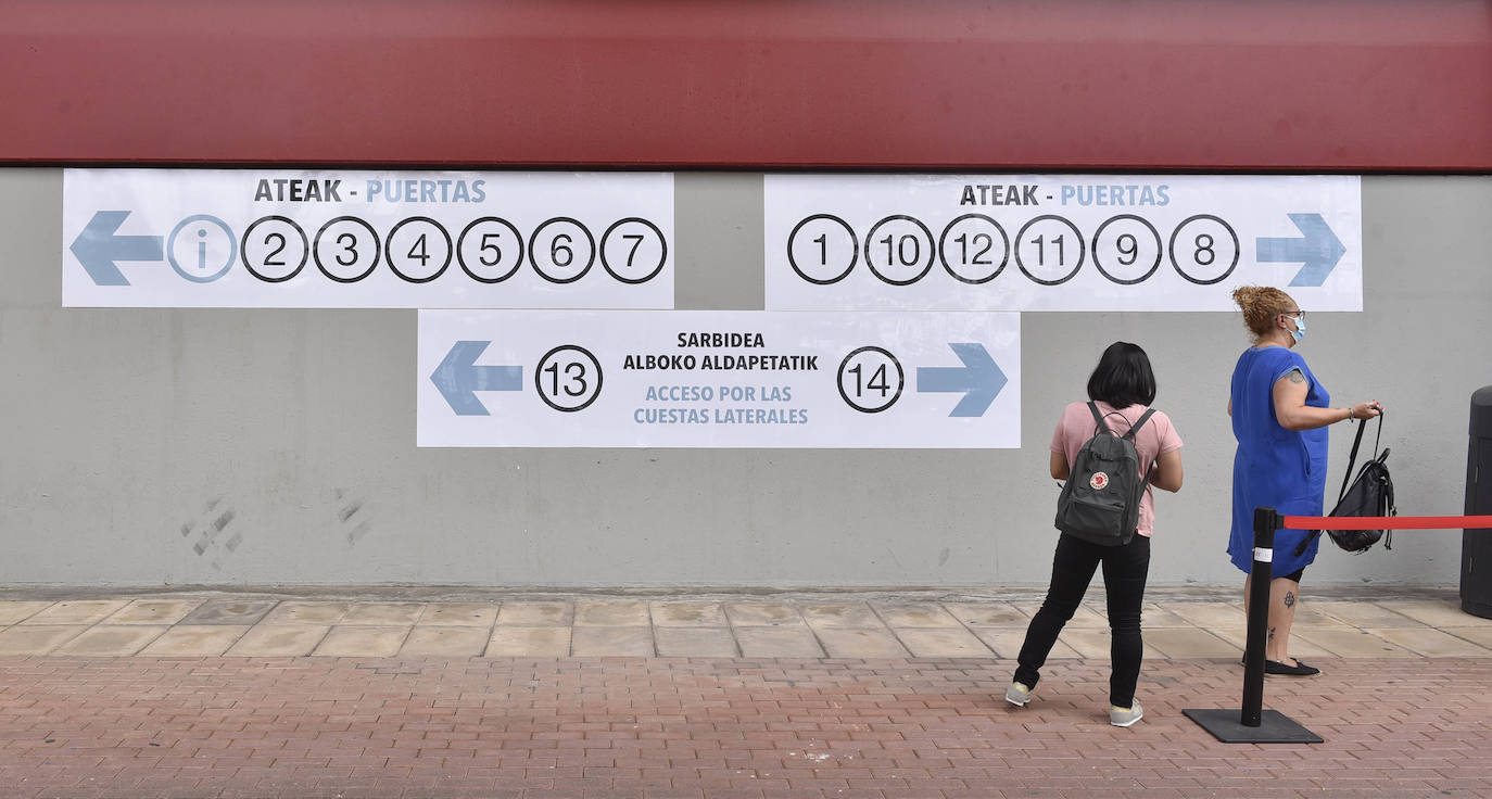 Osakidetza cita ya a los menores de 40 para vacunarse esta semana