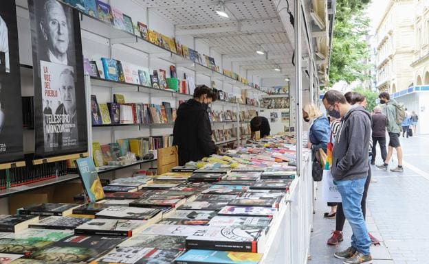 La Feria del Libro de San Sebastián abre puestos y actividades