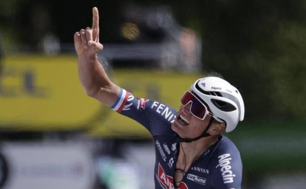 Los Poupou, por fin de amarillo