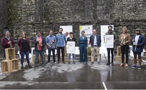 Las sidrerías abren sus terrazas estivales a músicos y bertsolaris jóvenes