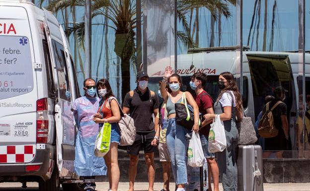 El impacto del brote de Mallorca ronda ya los 200 contagios entre jóvenes vascos