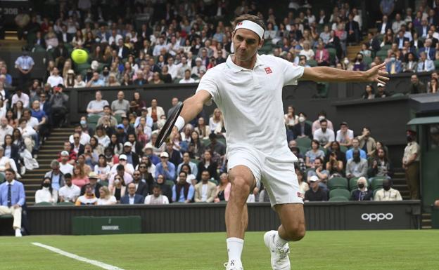 Federer pasa a tercera ronda, Alcaraz cae y Muguruza juega hoy