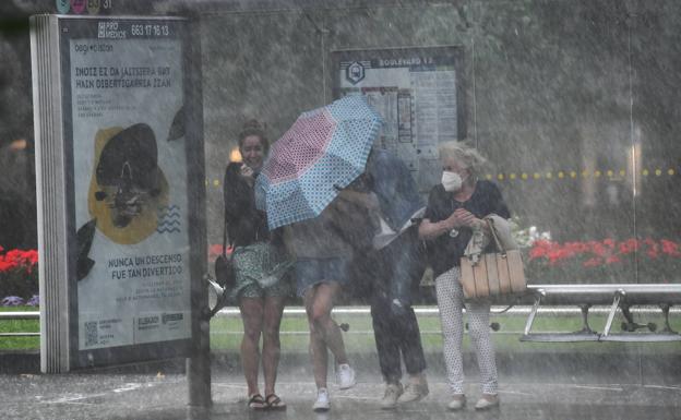 Euskadi pasa de la primavera más seca del siglo al junio más húmedo