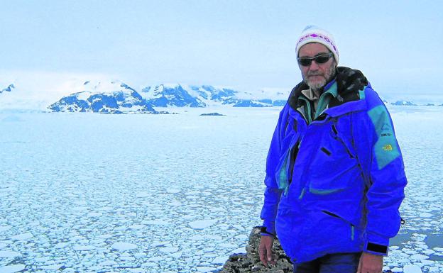 Jerónimo López (Geólogo e investigador antártico): «En la Antártida prevalece una belleza ligada a veces a la desolación»