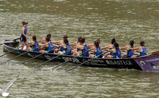 Tolosaldea se lleva la bandera de Lekeitio y es más líder de la Liga ETE