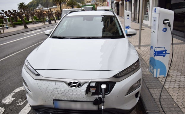 Euskadi lanza el Moves III, con 7.000 euros de ayuda a la compra de coches eléctricos