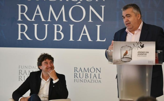 «Si hoy caminamos sin escoltas, en una sociedad libre y en paz, es gracias al trabajo del PSOE»