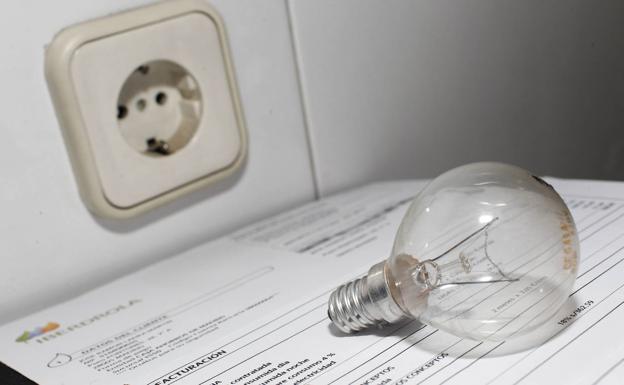 Sube un 35% el precio interanual de la luz en la primera quincena de julio