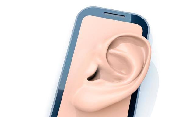 Sí, tu móvil te escucha (y así puedes evitarlo)