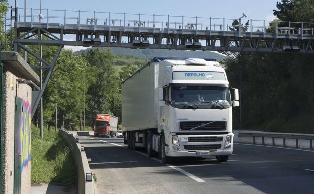 Gipuzkoa no desiste y lleva el conflicto del peaje para camiones al Constitucional