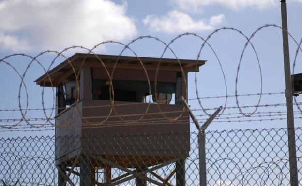 Estados Unidos repatria a un marroquí que llevaba veinte años en Guantánamo