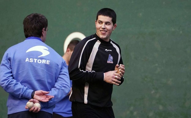 Xabi Tolosa: «He adquirido experiencia y recupero con más facilidad»