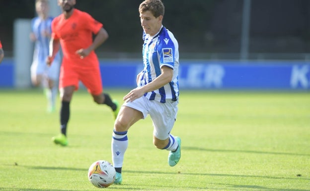 La Real Sociedad decide quedarse con Aihen Muñoz