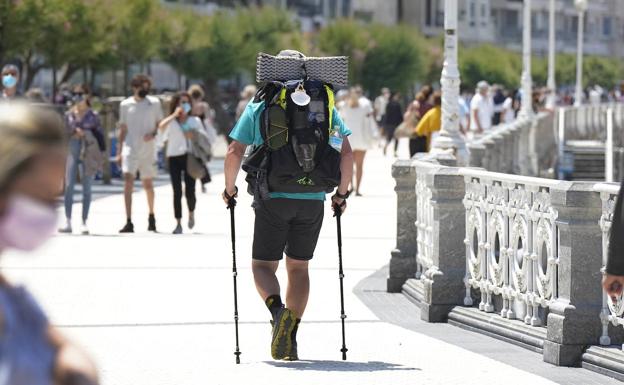 Los peregrinos podrán sellar sus credenciales en las comisarías de la Policía Nacional de Donostia e Irun