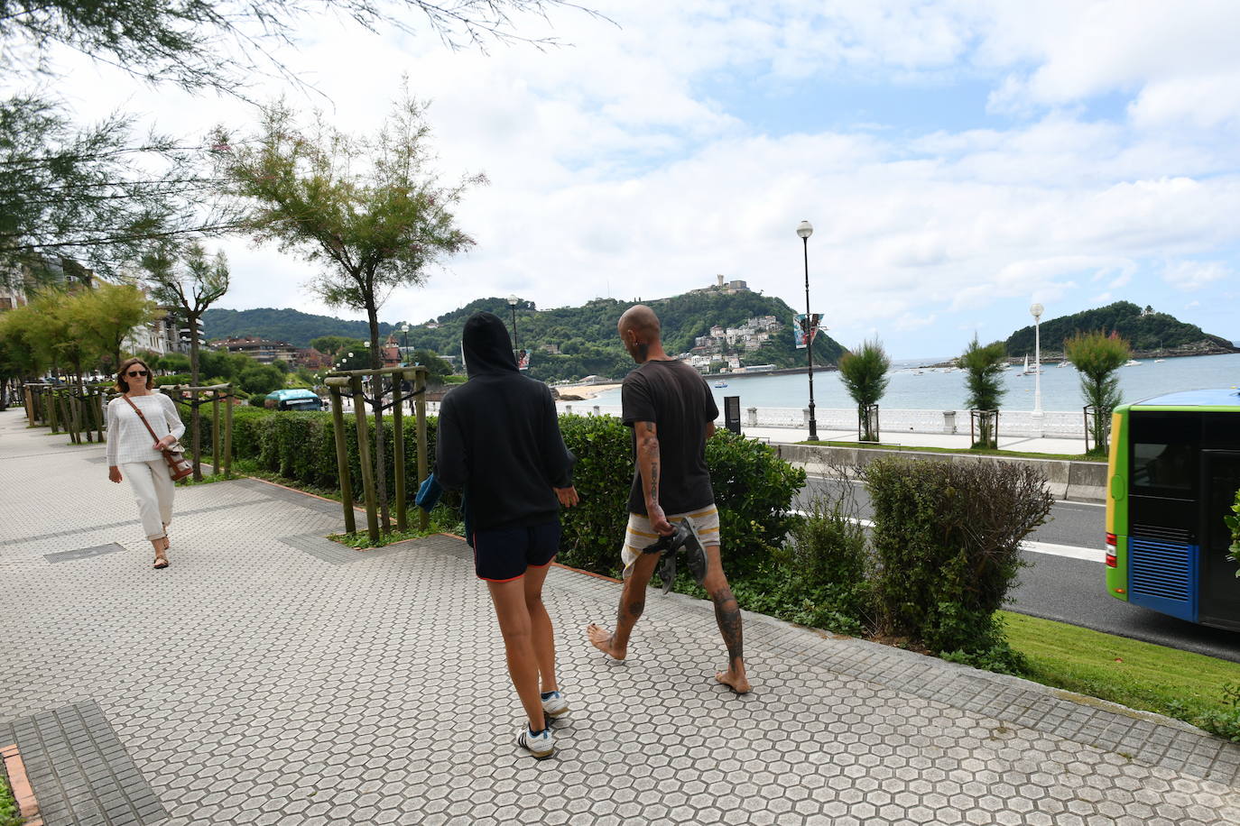 Euskadi suma 1.638 contagios y su máximo de nuevas hospitalizaciones desde mayo