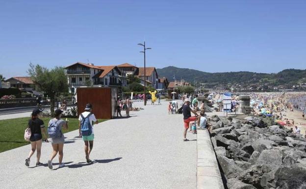 La mascarilla vuelve a ser obligatoria en la calle en la costa vasca francesa